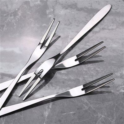 Furketta tal-Azzar Stainless li tista 'terġa' tintuża favur l-Eko